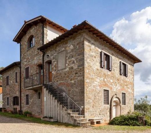 Cozy Holiday Home in Florence with Swimming Pool