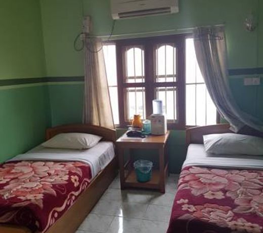 Royal Ground Hotel