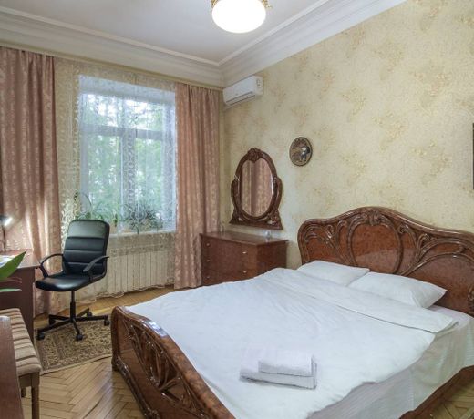1 bedroom flat in front of Gorky Park