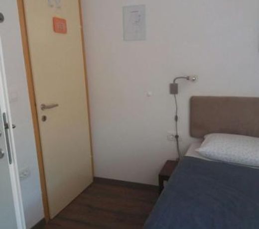 Room Mate Split