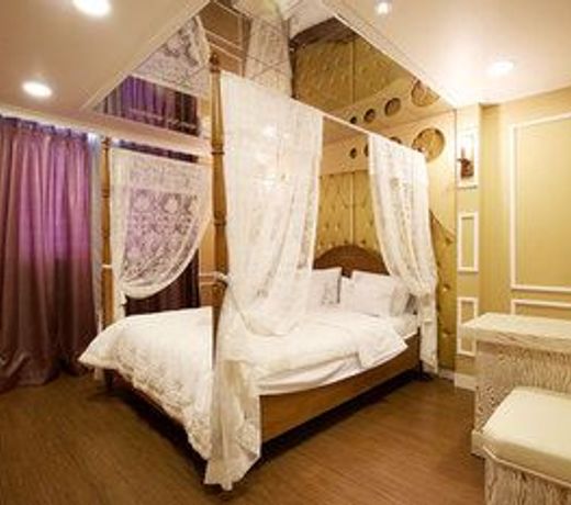 BJ Hotel