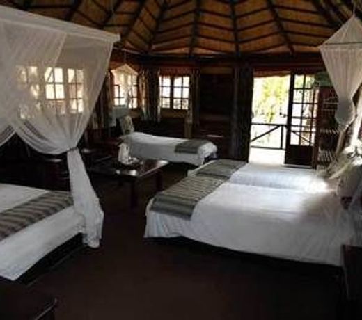 The Tree Lodge at Sikumi