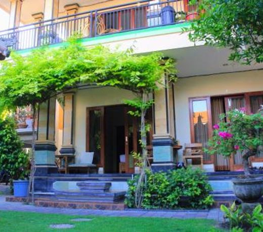 CR Tris Rooms Seminyak