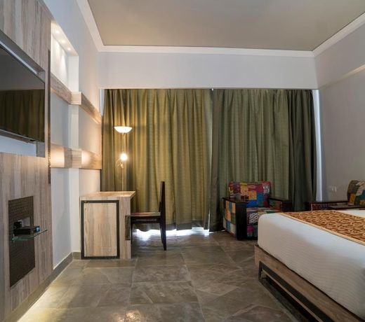 Via Lakhela Resort & Spa