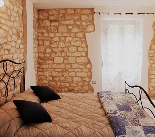 Casa Vacanze L'arco di Fondarca n.16
