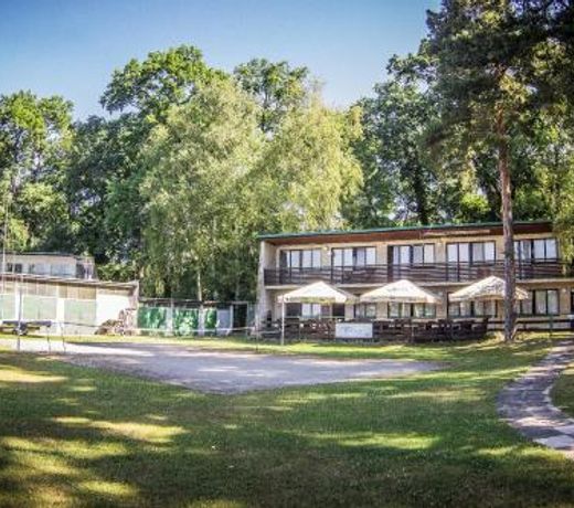 Yacht Club Bezdrev