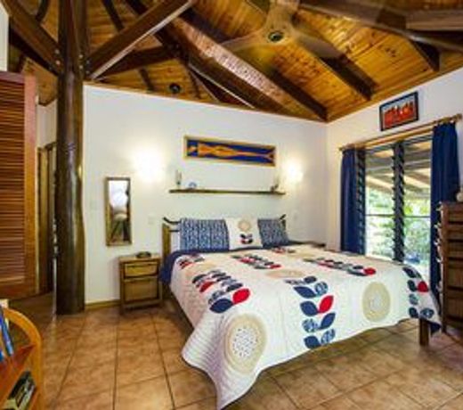 Magnetic Cottage