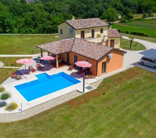 Villa Frankovici