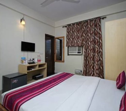 OYO 9046 Hotel Metro Star