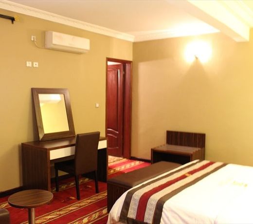 Mbayaville Hotel