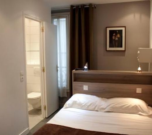 Hotel Cosmos