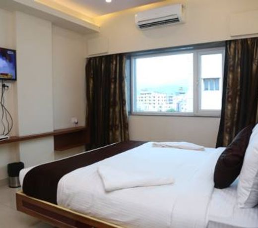 Hotel Skml Grand