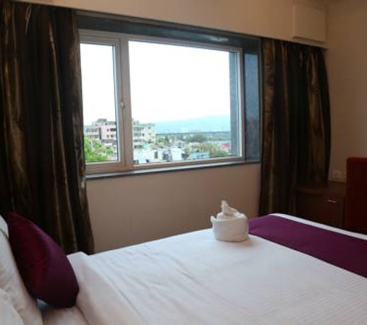 Hotel Skml Grand