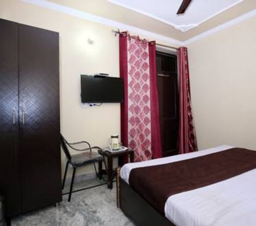OYO 9039 Hotel Lotus