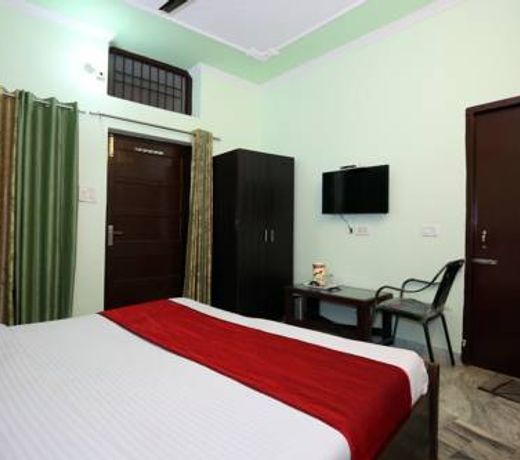 OYO 9039 Hotel Lotus