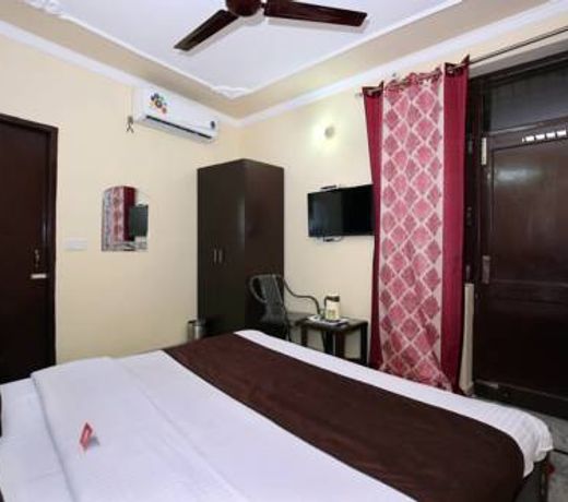 OYO 9039 Hotel Lotus