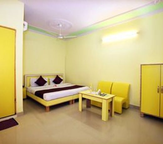 OYO 9038 Hotel Comfort