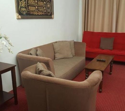 Khalifa suite guest house (nik adik)