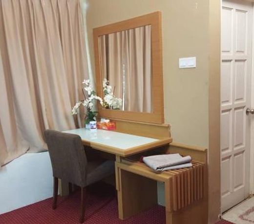 Khalifa suite guest house (nik adik)