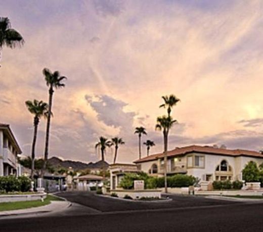 Private Resort Community Surrounded By Mountains w/3 Pool-Spa Complexes, ALL HEATED & OPEN 24/7/365!