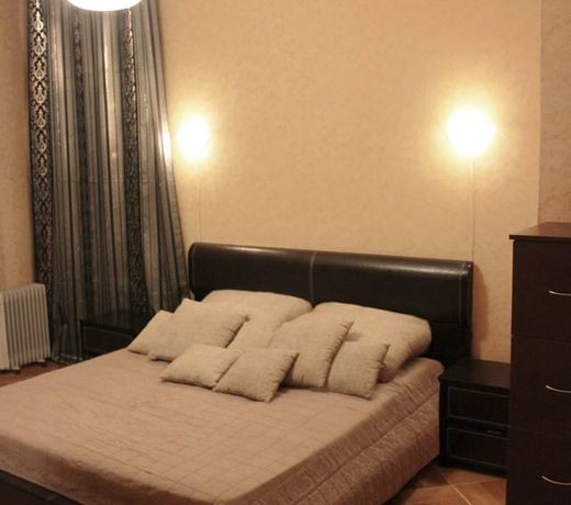 2 BDR apartment near Gorky Park, Center
