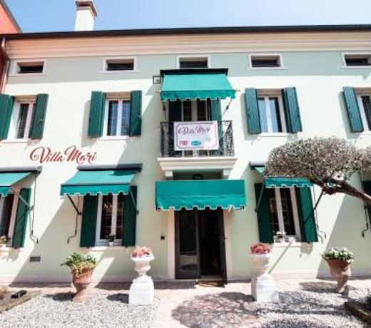 Villa Mari