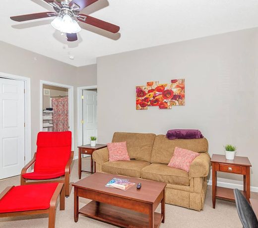 Your Home in Indy + FREE Private Parking, 5min Downtown