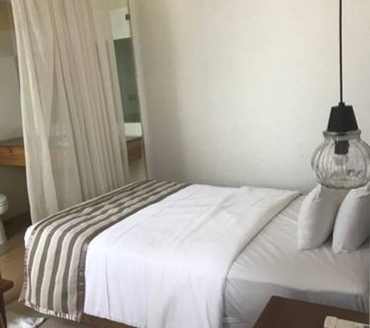 Elegant Hotel