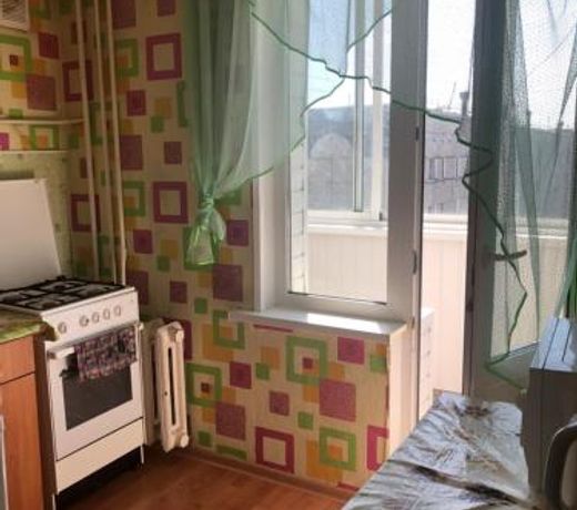 Apartment near circus on Pushkinskaya