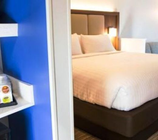 Holiday Inn Express & Suites Greenville S - Piedmont, an IHG Hotel