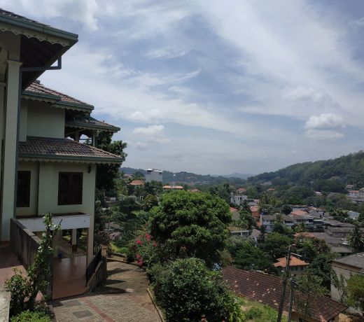 Breeze Villa Kandy