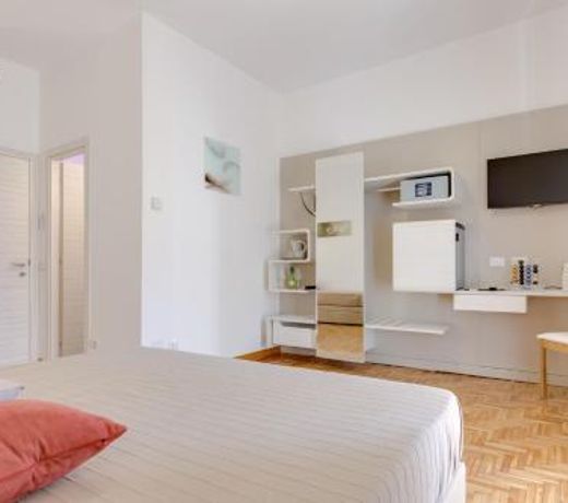 Dolce Luxury Rooms
