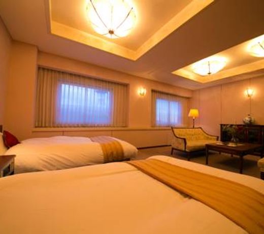 Plaza Hotel Itakura