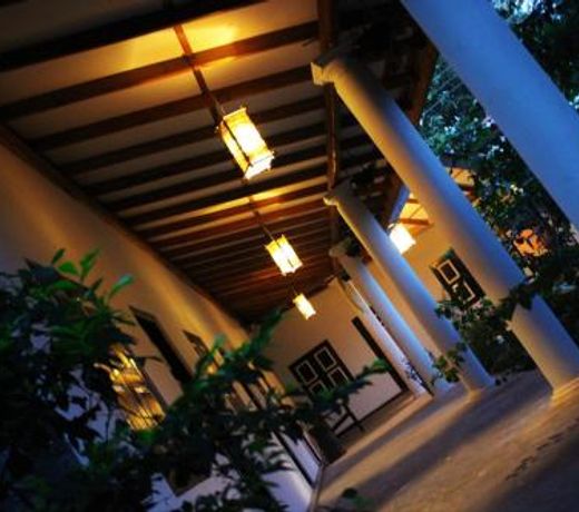The Courtyard Villa