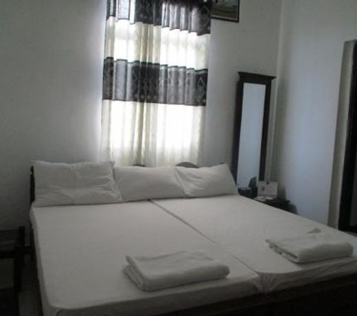 City Hotel