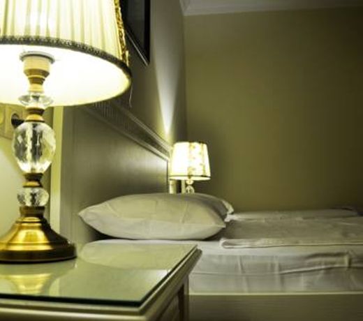 Crown Hotel