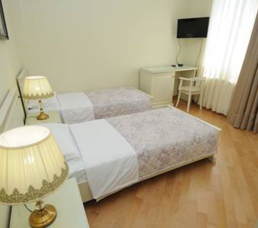 Crown Hotel