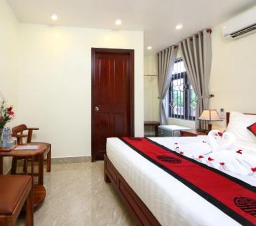HT Riverside Homestay