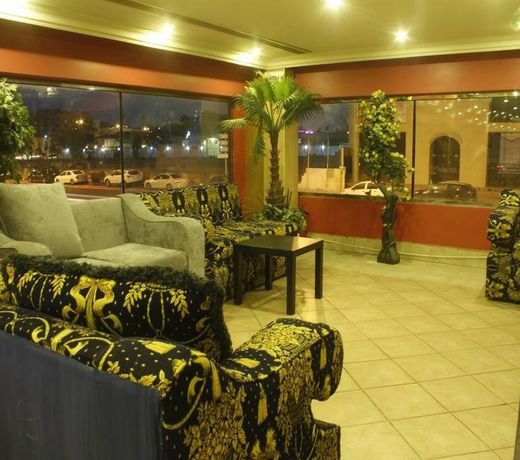 Royal Al Naser Hotel