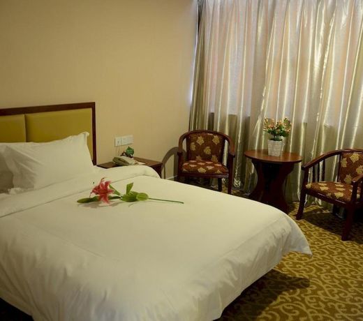 E E Business Hotel