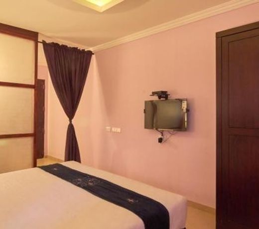 PARK ROYAL INN