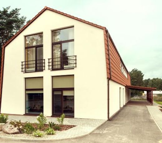 Kamanos