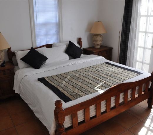 Harbour Breeze Villa