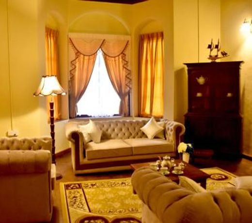 Royal Majesty Bungalow