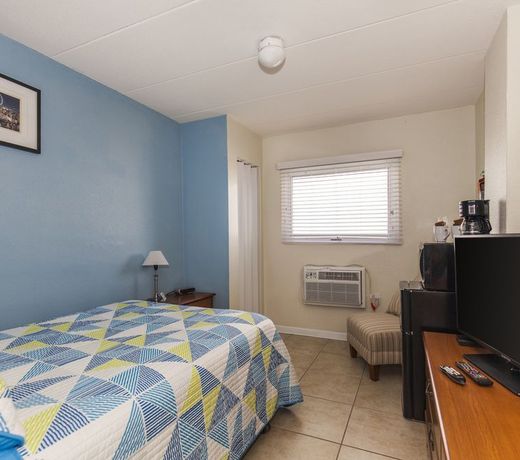 Esplanade Suites - A Sundance Vacations Property