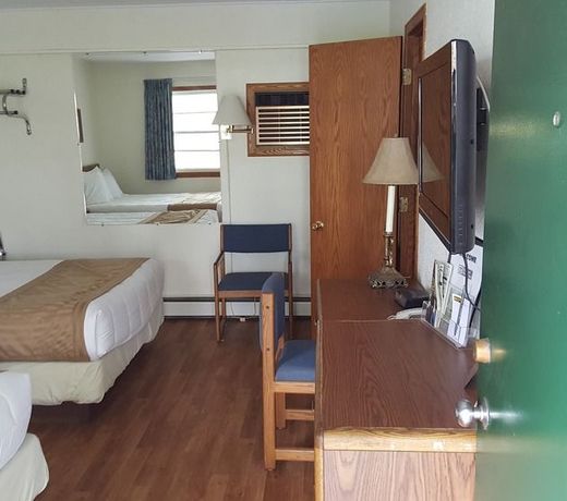 Budget Host Inn