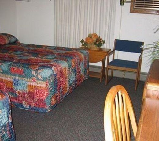 Budget Host Inn