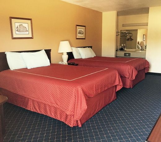 OYO Hotel Jefferson TX Hwy 59