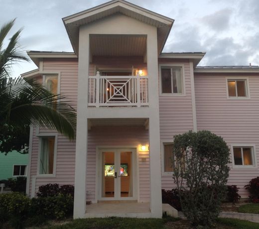 Luxury Custom Villa 210 @ Resorts World Bimini