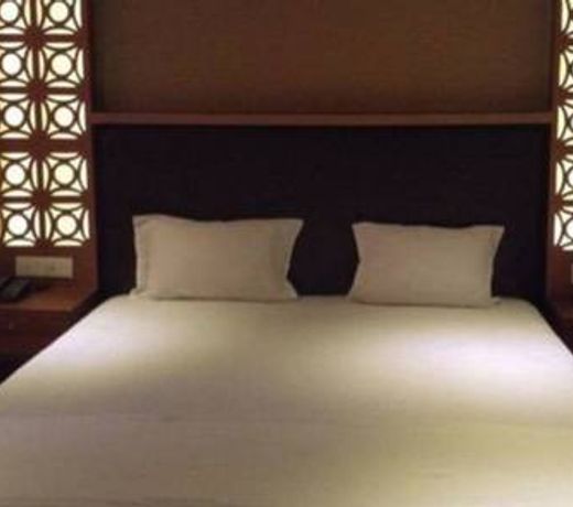 Hotel Tushtaya Residency